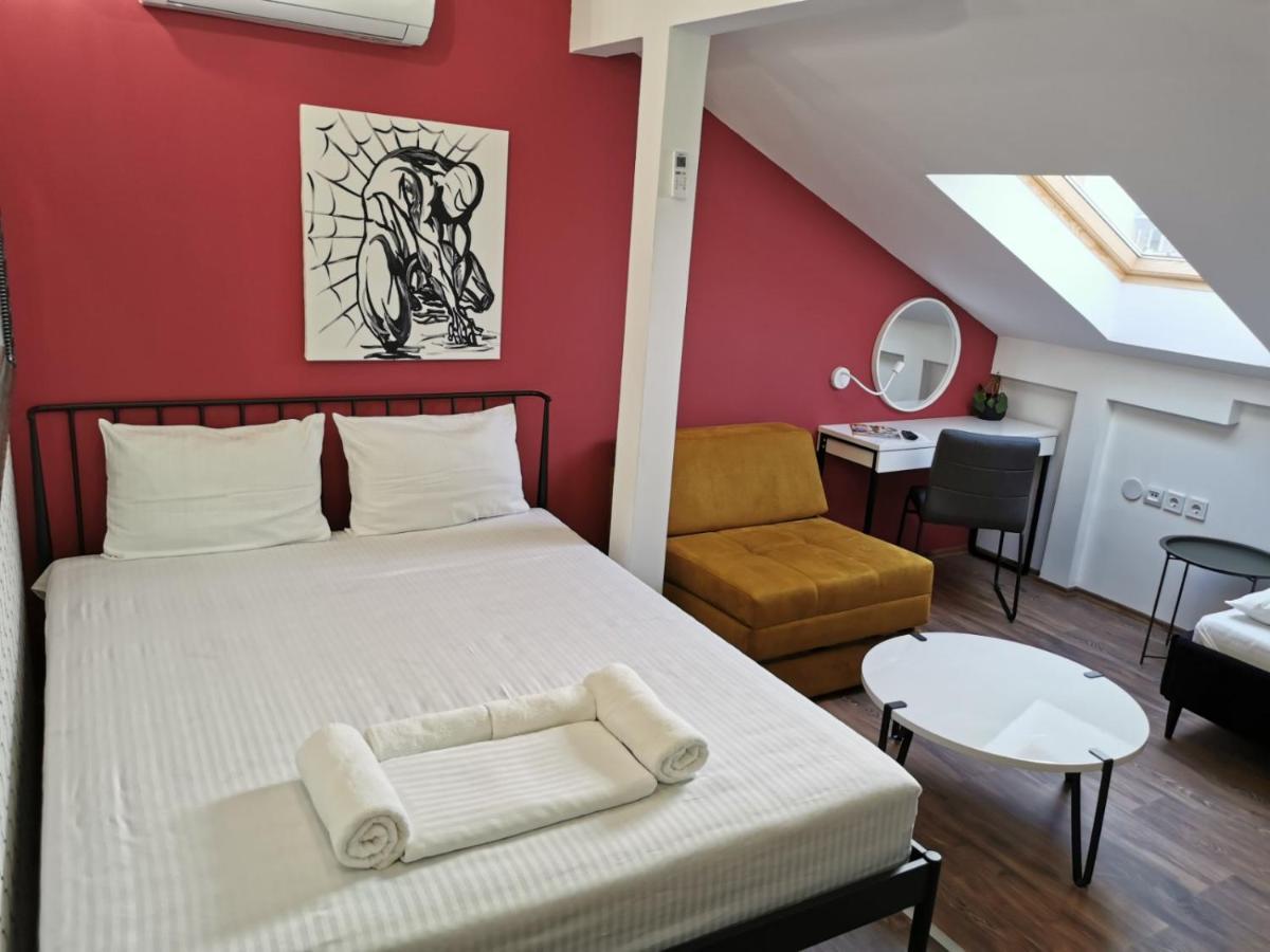 Different Apartments Ниш Экстерьер фото
