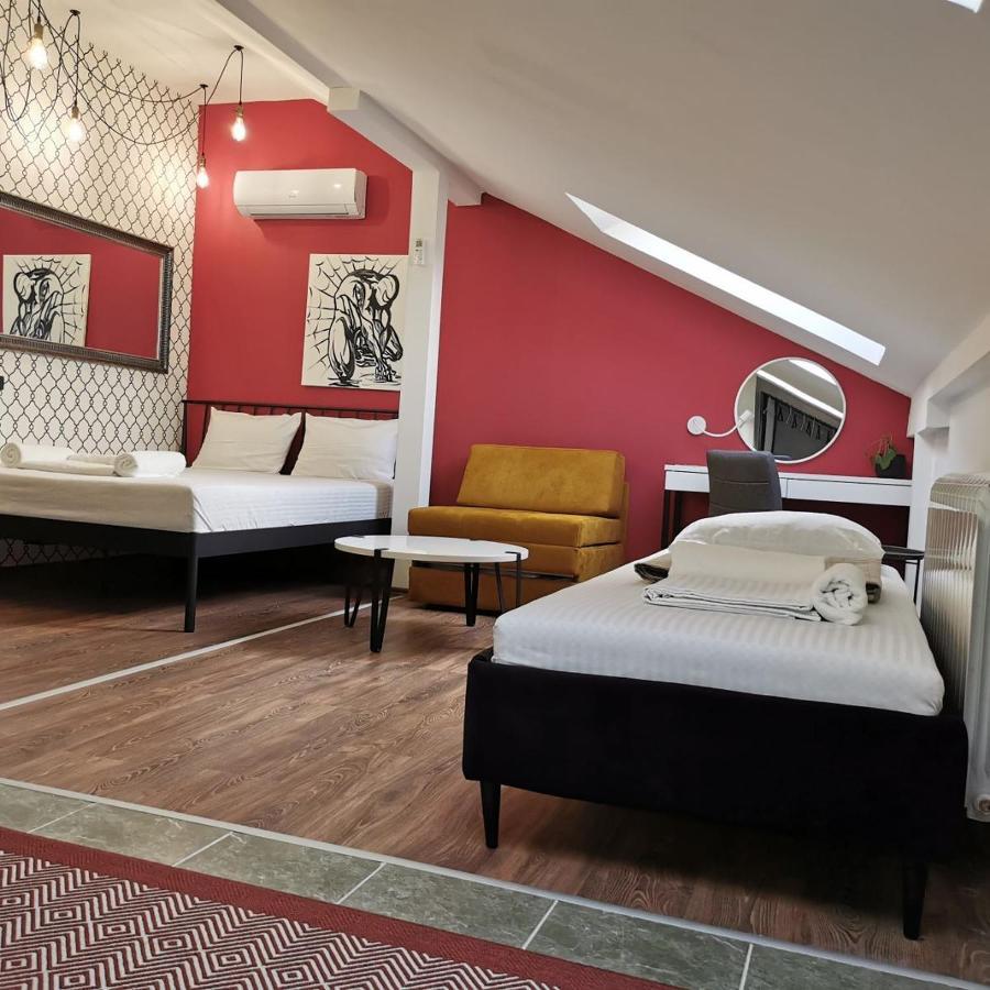 Different Apartments Ниш Экстерьер фото