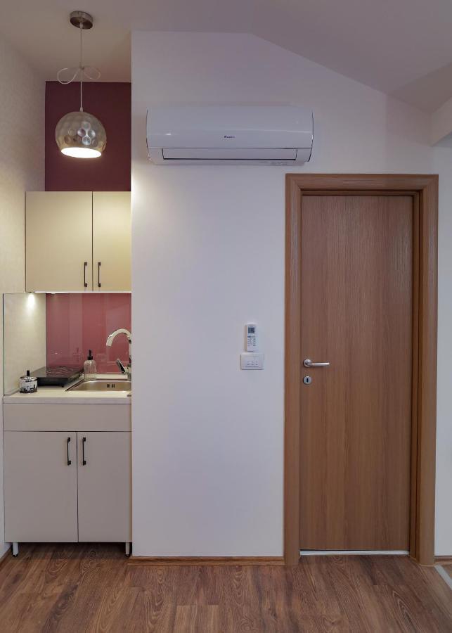 Different Apartments Ниш Экстерьер фото