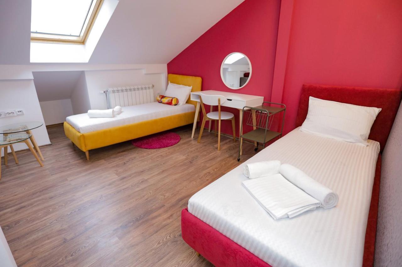 Different Apartments Ниш Экстерьер фото